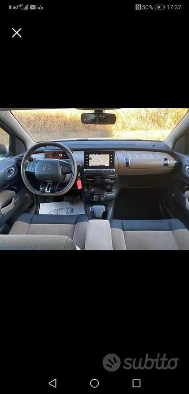 Bianco Usata 2015 Citroën C4 Shine SUV | 8200 € (Buon prezzo) - Immagine 1/4