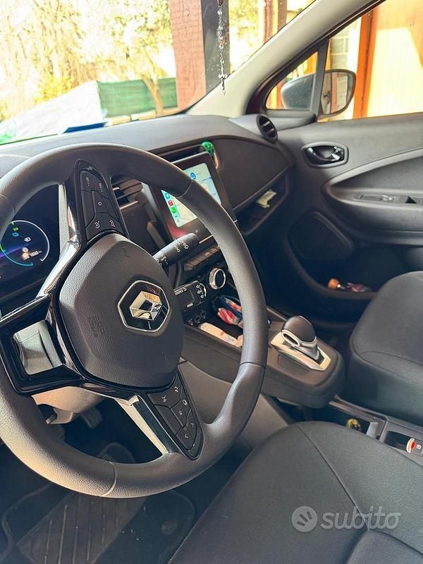 Usata Renault Zoe 2022 Rosso Utilitaria