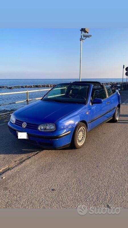 Usata VW Golf Cabriolet 1999 Blu Cabrio