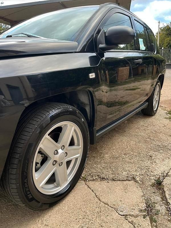 Usata Jeep Compass 140 CV (102 kW) 2007 Nero SUV