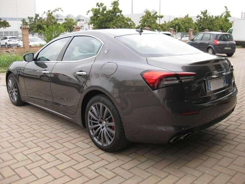 Usata Maserati Ghibli GT 330 CV (242 kW) 2022 Grigio Coupé