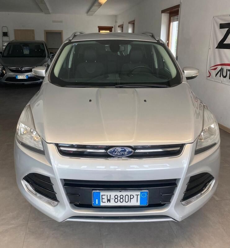Argento Usata 2014 Ford Kuga Titanium X SUV | 11.400 € (Cara) - Immagine 1/4