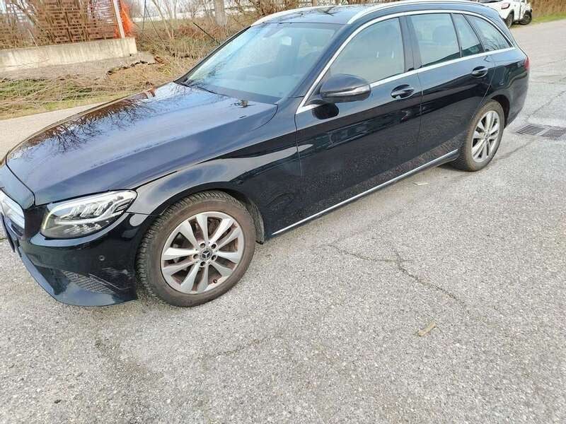 Usata Mercedes C180 Business 122 CV (89 kW) 2019 Other Station wagon