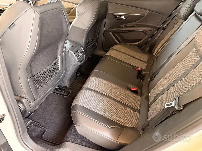 Usata Peugeot 3008 163 CV (119 kW) 2017 Bianco SUV