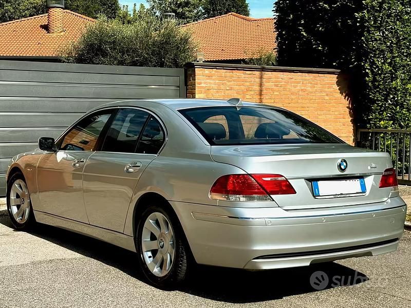 Usata BMW 730 Comfort Edition 231 CV (169 kW) 2007 Grigio Berlina