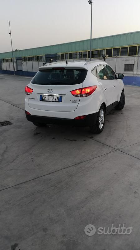 Usata Hyundai ix35 115 CV (84 kW) 2012 Bianco SUV