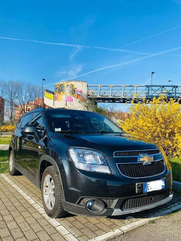 Usata Chevrolet Orlando 141 CV (103 kW) 2013 Nero Monovolume