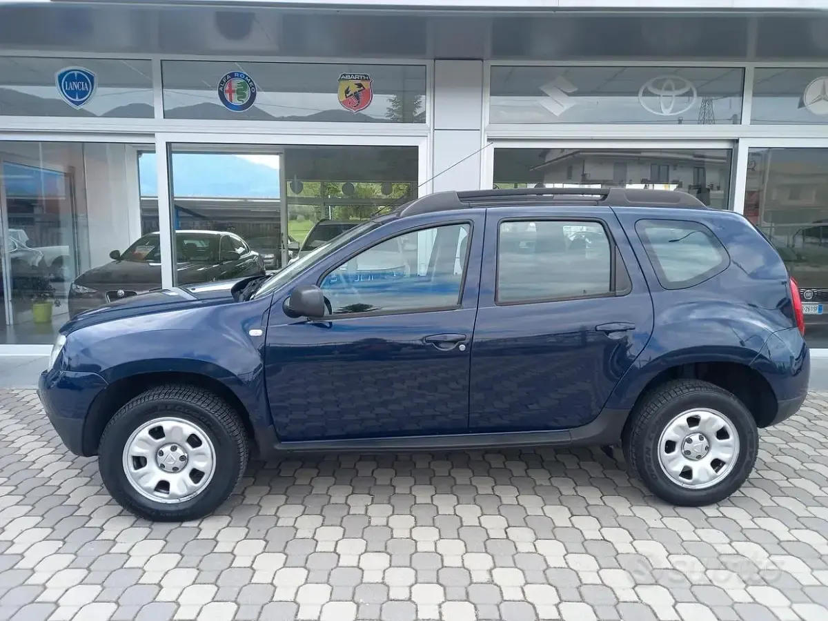 Usata Dacia Duster 90 CV (66 kW) 2013 Blu SUV