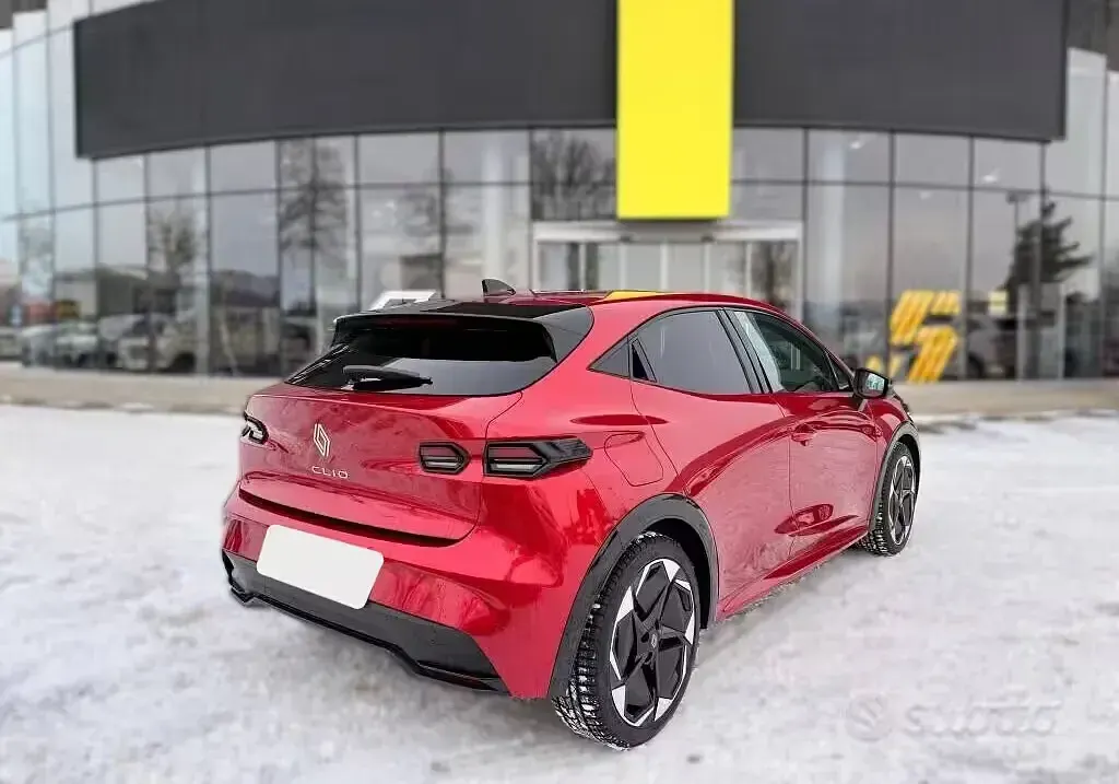 Nuova Renault Clio V 101 CV (74 kW) 2026 Rosso Berlina