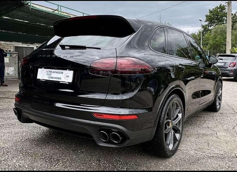 Usata Porsche Cayenne Platinum Edition 250 CV (183 kW) 2017 SUV