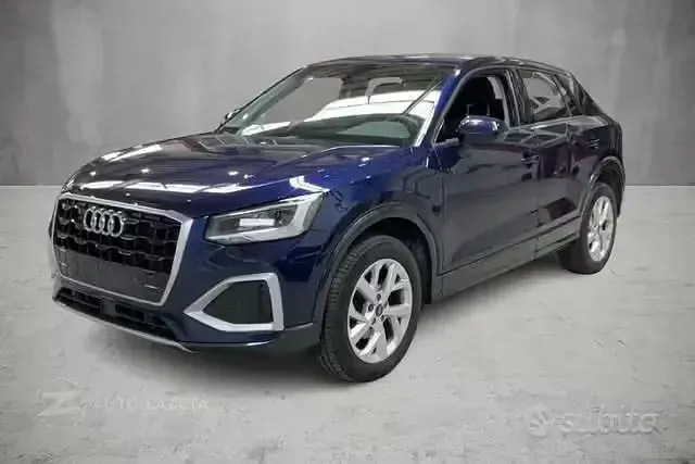Usata Audi Q2 Ambiente 110 CV (80 kW) 2023 Blu metallizzato SUV