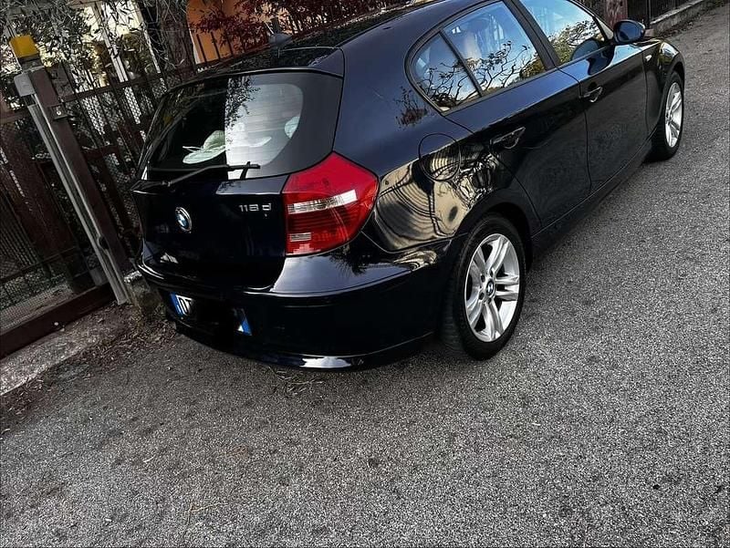 Usata BMW 118 Lifestyle 143 CV (105 kW) 2009 Utilitaria