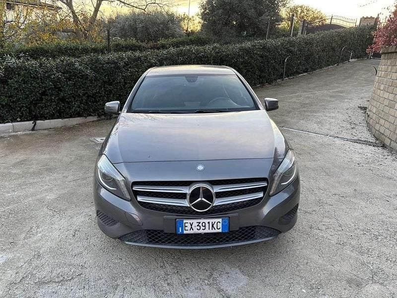 Usata Mercedes A180 109 CV (80 kW) 2014 Berlina