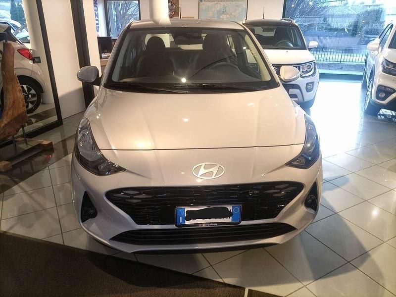 Nuova Hyundai i10 61 CV (44 kW) 2025 Grigio Utilitaria