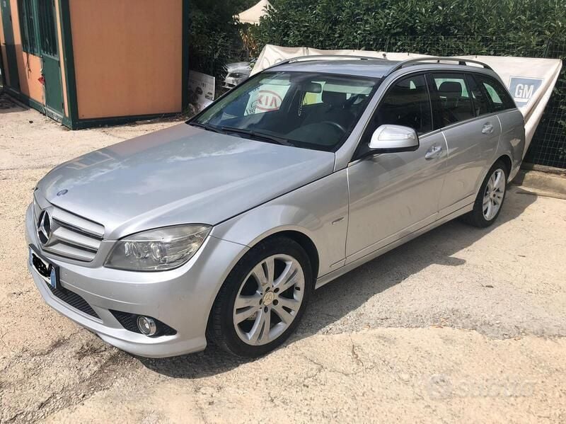 Usata Mercedes C220 170 CV (125 kW) 2008 Grigio Station wagon