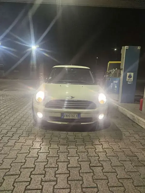 Usata Mini ONE 95 CV (69 kW) 2008 Utilitaria