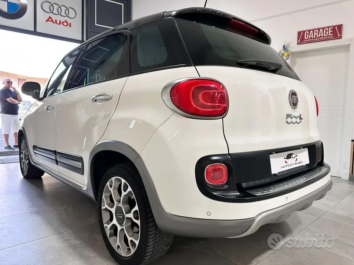 Gebraucht Fiat 500L Trekking 120 PS (88 kW) 2014 Weiß Van / Kleinbus