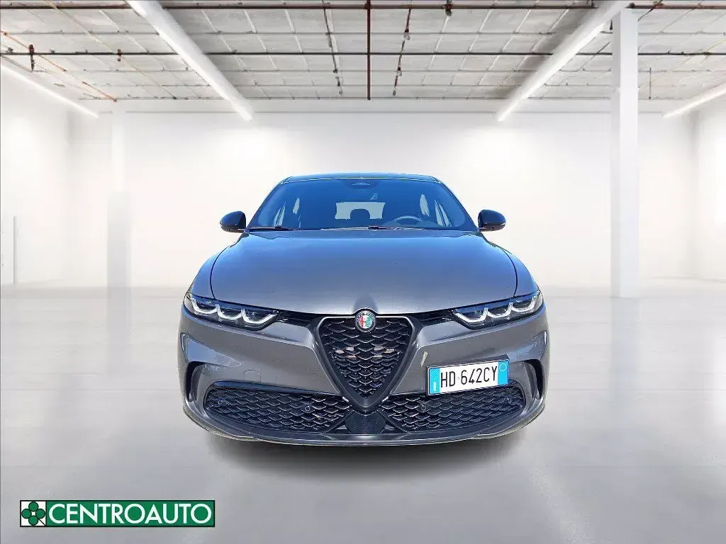 Nuova Alfa Romeo Tonale Sprint 160 CV (117 kW) 2026 Grigio metallizzato SUV