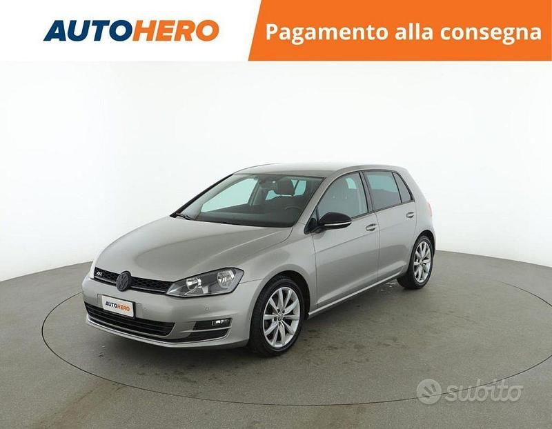 Grigio Usata 2015 VW Golf Highline Tre volumi | 12.199 € (Buon prezzo) - Immagine 1/2
