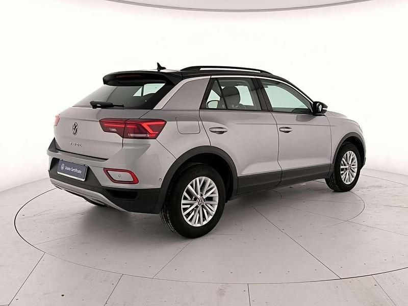 Usata VW T-Roc Life 150 CV (110 kW) 2024 Pyrit silver metallizzato nero SUV