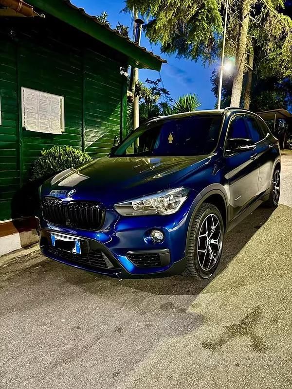 Usata BMW X1 150 CV (110 kW) 2017 Blu SUV