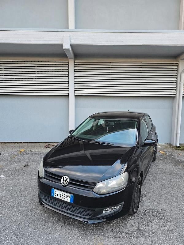 Usata VW Polo Trendline 60 CV (44 kW) 2014 Nero Berlina