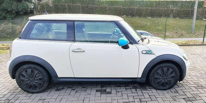 Usata Mini ONE 75 CV (55 kW) 2009 Bianco Utilitaria