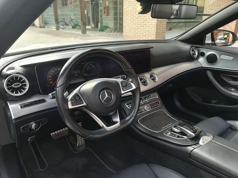 Usata Mercedes E220 Premium Plus 194 CV (142 kW) 2019 Argento Cabrio