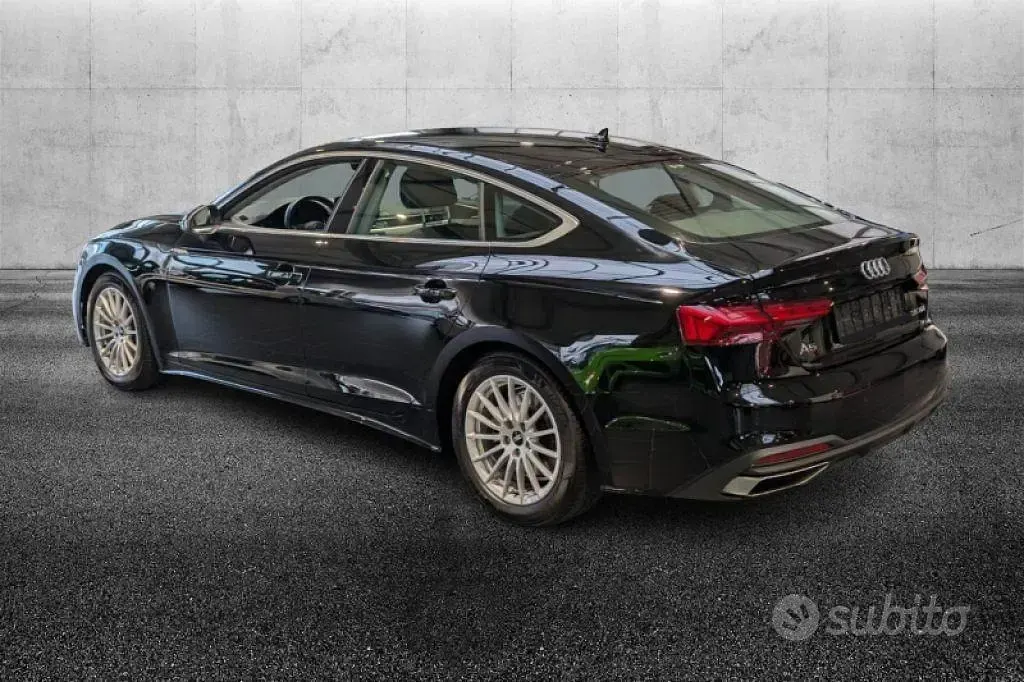 Gebraucht Audi A5 Comfort 163 PS (119 kW) 2021 Schwarz Coupé