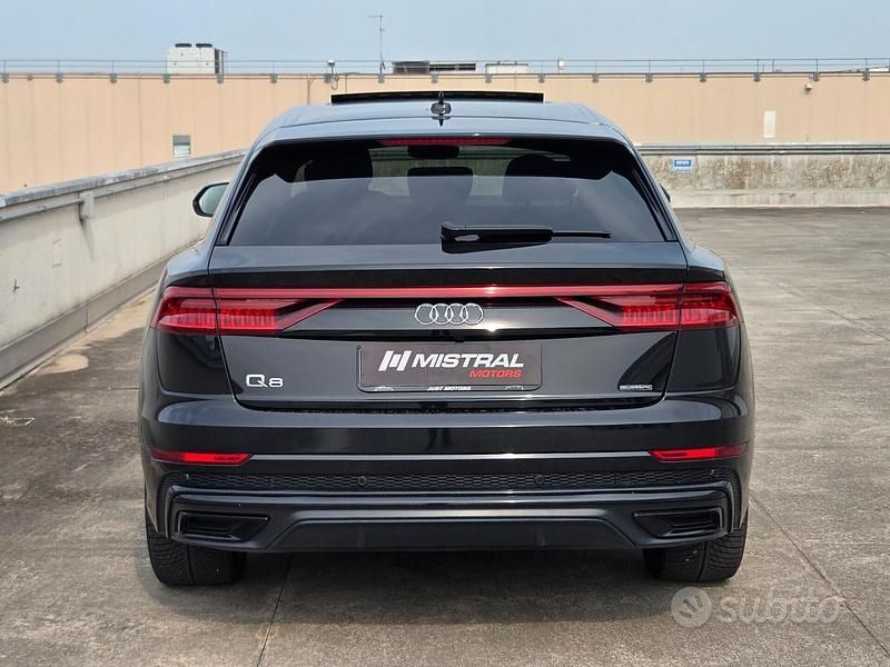 Usata Audi Q8 S-Line 286 CV (210 kW) 2020 Nero SUV