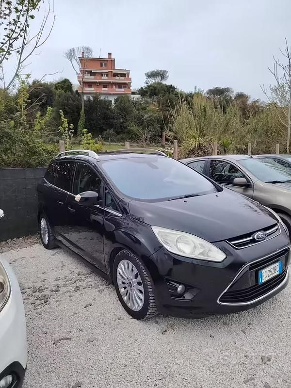 Begagnad Ford C-MAX Titanium 115 HK (84 kW) 2011 Svart Minibuss