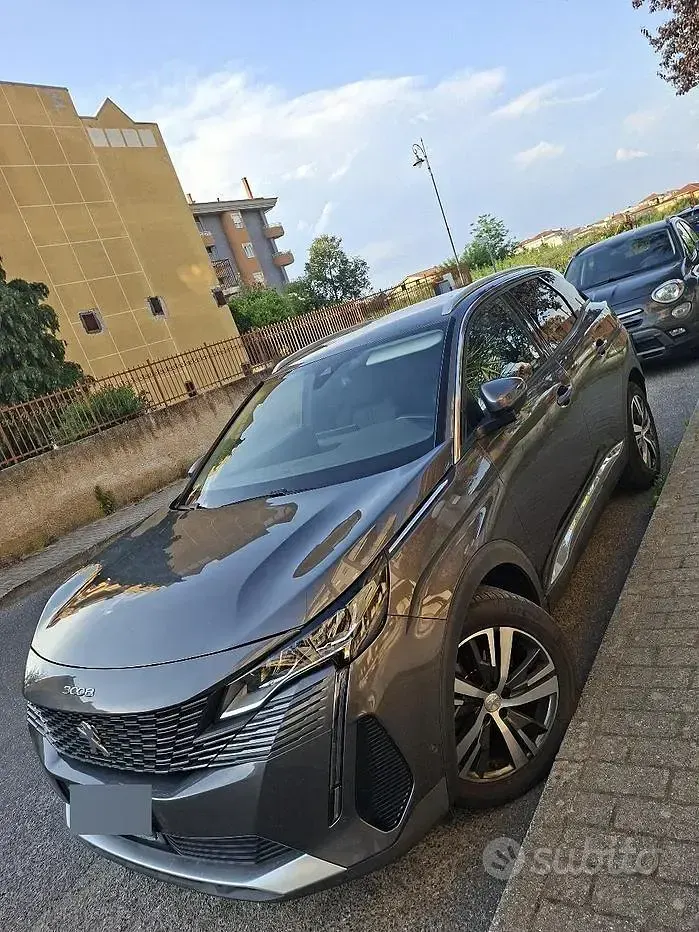 Usata Peugeot 3008 Allure 131 CV (96 kW) 2021 Grigio SUV