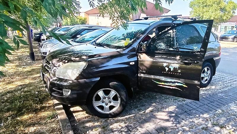 Usata Kia Sportage Active 140 CV (102 kW) 2006 Marrone SUV