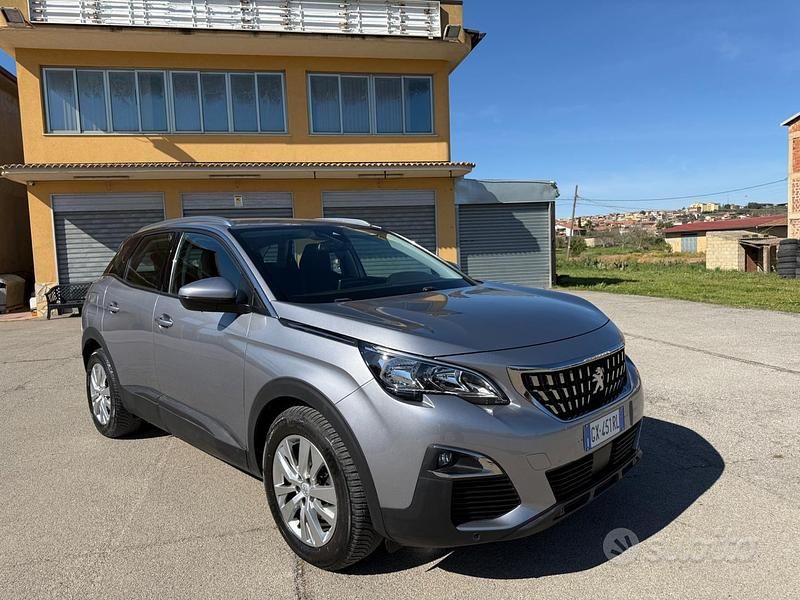 Usata Peugeot 3008 Business-Line 131 CV (96 kW) 2019 Grigio SUV