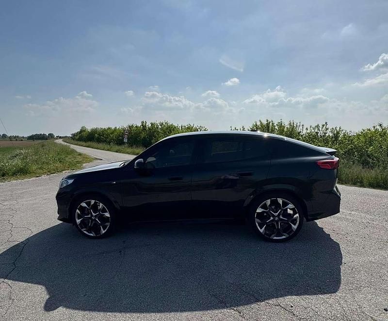 Usata BMW X2 M Sport 150 CV (110 kW) 2024 Black sapphire SUV