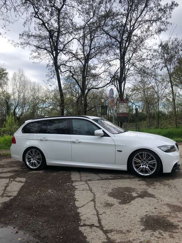 Usato 2009 BMW 330 3.0 Diesel 424 CV (19.500 €)