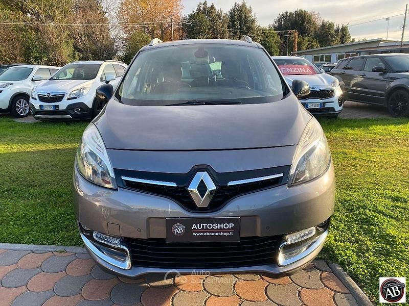 Usata Renault Grand Scénic IV Bose Edition 111 CV (81 kW) 2016 Grigio Monovolume