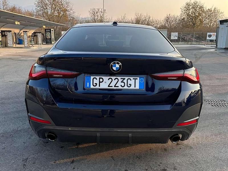 Usata BMW 420 M Sport 190 CV (139 kW) 2023 Blu/azzurro Coupé