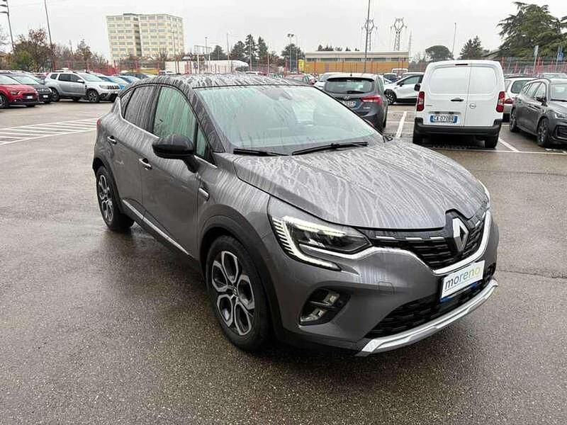 Usata Renault Captur Intens 101 CV (74 kW) 2023 Grigio SUV