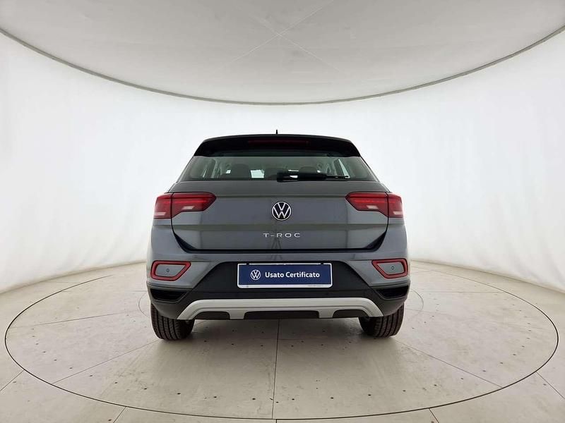 Usata VW T-Roc Life 150 CV (110 kW) 2024 Indium grey metallizzato nero SUV