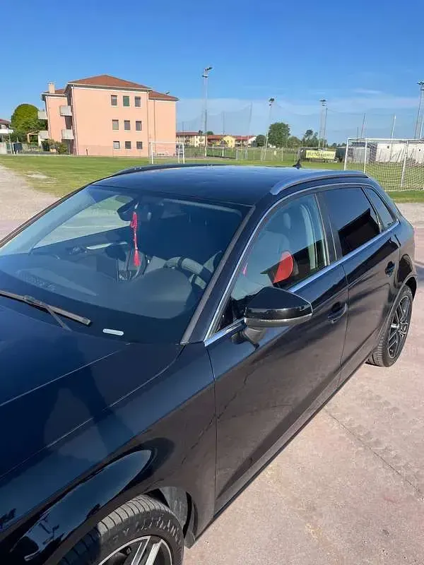 Usata Audi A3 Ambiente 110 CV (80 kW) 2016 Nero Berlina