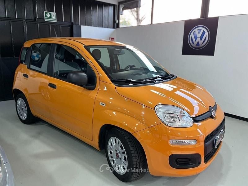 Usata Fiat Panda 4x4 S 69 CV (50 kW) 2021 Arancione Utilitaria