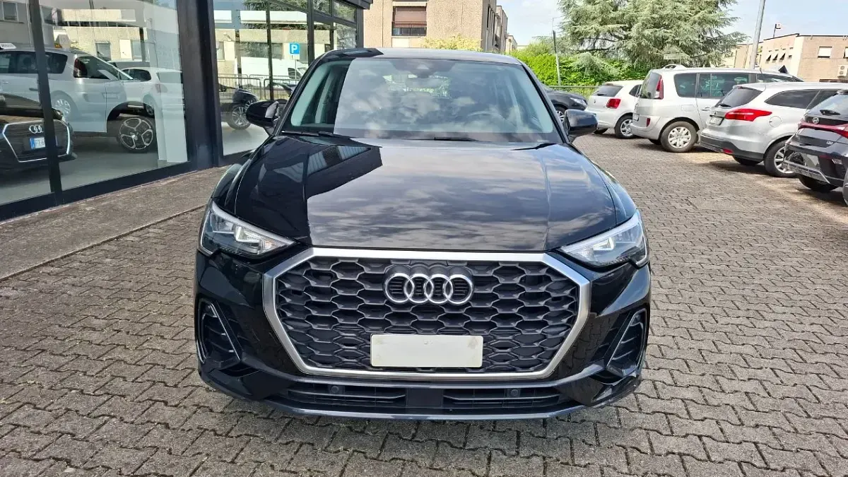Usata Audi Q3 Sportback 150 CV (110 kW) 2022 Nero SUV