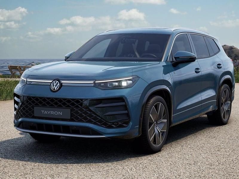Nuova VW Tayron R-line Plus 204 CV (150 kW) 2026 Nightshade blue metallizzato SUV