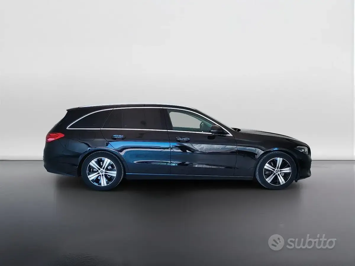 Usata Mercedes 200 163 CV (119 kW) 2022 Nero Station wagon