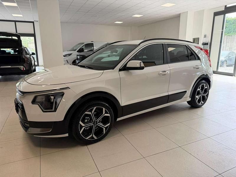 Nuova Kia Niro Style 92 CV (67 kW) 2026 Snow white pearl SUV
