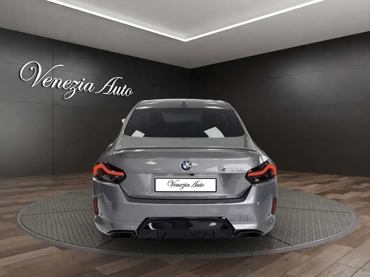 Usata BMW M240i 374 CV (275 kW) 2025 Grigio Coupé