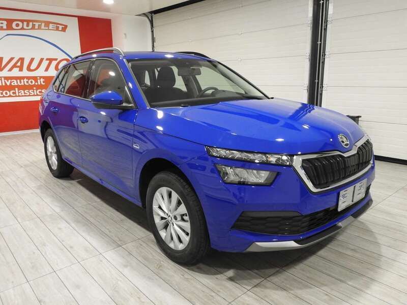 Usata Skoda Kamiq Selection 95 CV (69 kW) 2024 Blu mediterraneo SUV