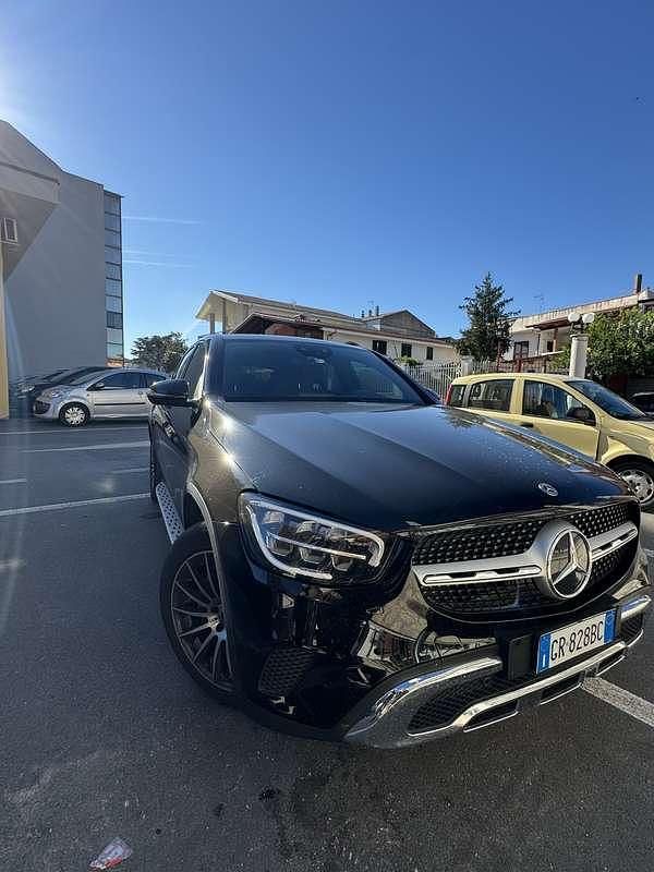 Usata Mercedes GLC220 Premium 194 CV (142 kW) 2020 Nero SUV