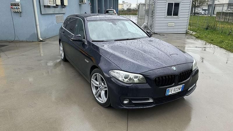 Usata 2016 BMW 520 Station wagon | 14.900 € (Cara) - Immagine 1/4